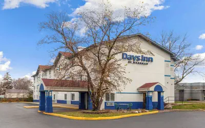 Days Inn by Wyndham Waukegan