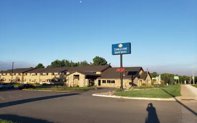 Cobblestone Inn & Suites Merrill