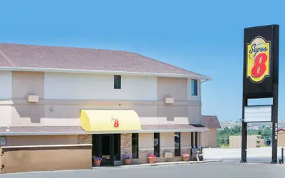 Super 8 by Wyndham Casper West by the River