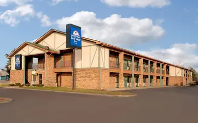 Americas Best Value Inn Livonia Detroit