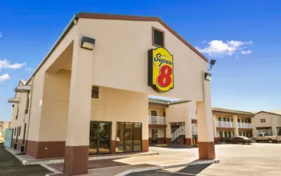 Super 8 by Wyndham Hattiesburg North/University Area