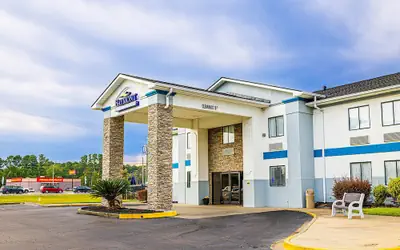 Baymont by Wyndham Port Wentworth