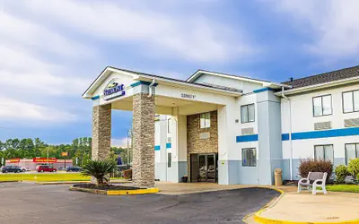 Baymont by Wyndham Port Wentworth