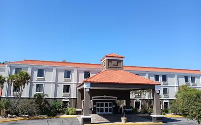 Best Western Plus Bradenton Hotel & Suites