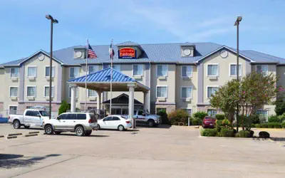 FairBridge Inn & Suites Cleburne