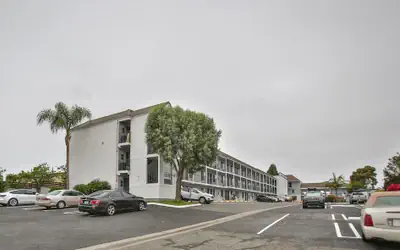 Best Western Surf City