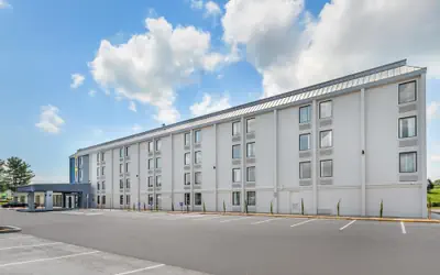 Spark by Hilton Knoxville North I-75