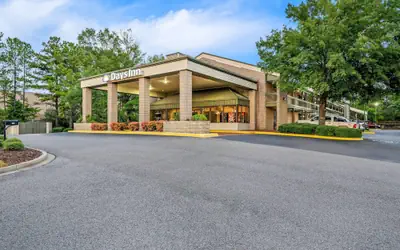 Days Inn by Wyndham Hoover Birmingham