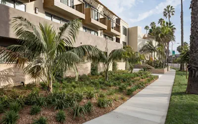 Holiday Inn Express & Suites La Jolla – Windansea Beach by IHG