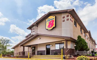 Super 8 by Wyndham Dunbar/Charleston Area