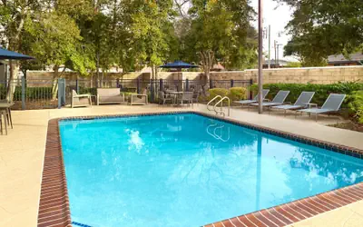 Courtyard by Marriott New Orleans Metairie