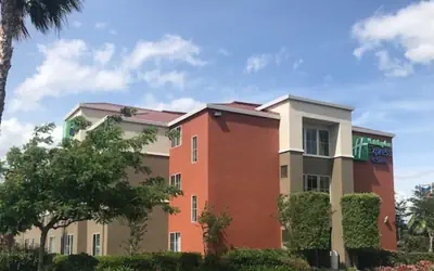 Holiday Inn Express Hotel & Suites Tracy by IHG