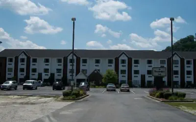 Quality Inn & Suites Prestonsburg next to Mountain Arts Center