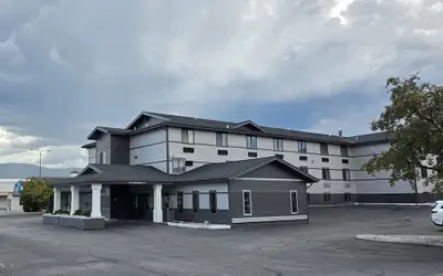 Big Sky Inn