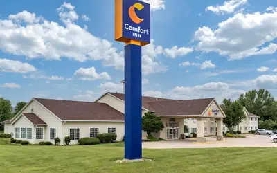 Comfort Inn Dyersville Near Field of Dreams