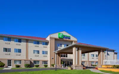 Holiday Inn Express & Suites St Joseph by IHG
