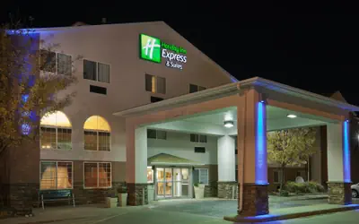 Holiday Inn Express & Suites Fort Pierre by IHG