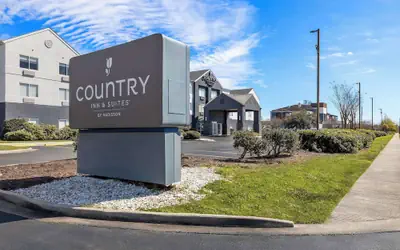 Country Inn & Suites by Radisson, LSU/Medical Corridor