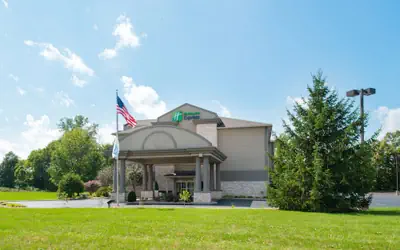 Holiday Inn Express & Suites Bucyrus by IHG