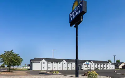 Days Inn & Suites by Wyndham Spokane Airport Airway Heights