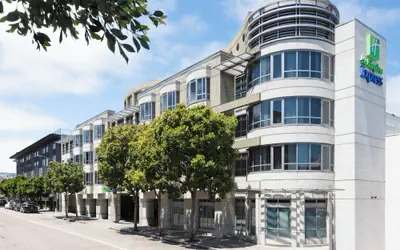 Holiday Inn Express and Suites Fisherman's Wharf by IHG