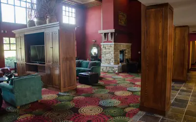 Holiday Inn Pewaukee - Milwaukee West by IHG