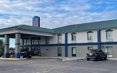 Motel 6 Canton, MS
