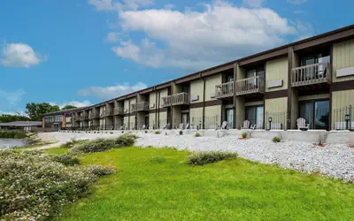 Best Western Indian Oak