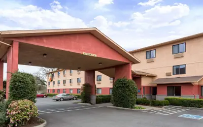 Super 8 by Wyndham Corvallis