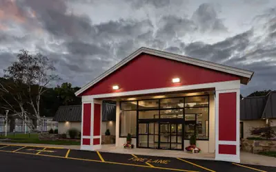 Ramada by Wyndham Hartford North / Bradley Airport