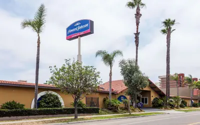 Howard Johnson by Wyndham National City/San Diego South