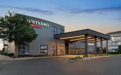 Courtyard by Marriott Charlotte Airport North