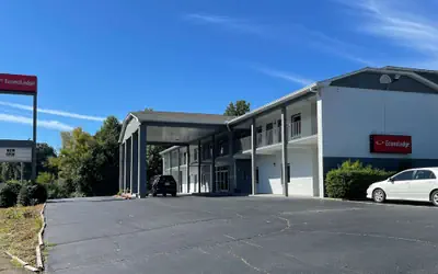 Econo Lodge Forest City