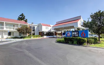 Motel 6 Irvine - Orange County Airport