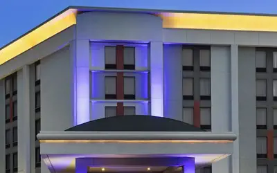 Holiday Inn Express & Suites Cincinnati Riverfront by IHG