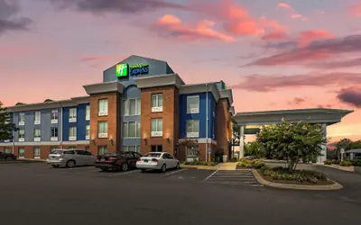 Holiday Inn Express White House by IHG