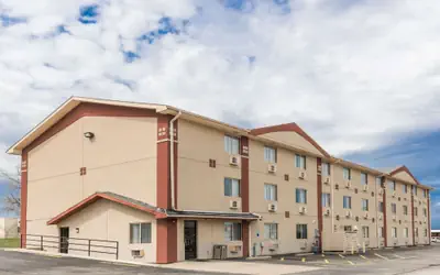 Super 8 by Wyndham Bloomington/Normal