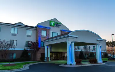Holiday Inn Express Hotel and Suites Kinston by IHG