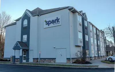 Spark by Hilton Sterling Dulles Airport