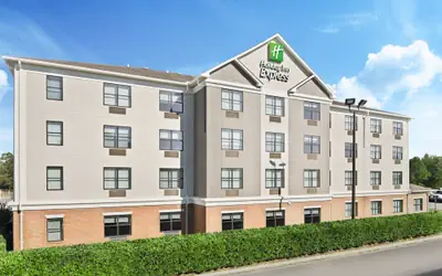 Holiday Inn Express & Suites Byron by IHG