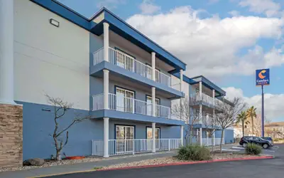 Comfort Suites Red Bluff near I-5