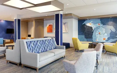 Holiday Inn Express & Suites Port Washington by IHG