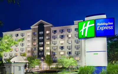 Holiday Inn Express Hauppauge-Long Island