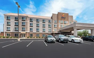 Comfort Inn & Suites Heath - Newark South