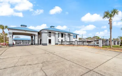 Regency Inn Near Boardwalk & Hurlburt Field