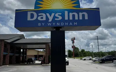 Days Inn by Wyndham Clanton AL