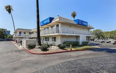 Motel 6 Pleasanton, CA