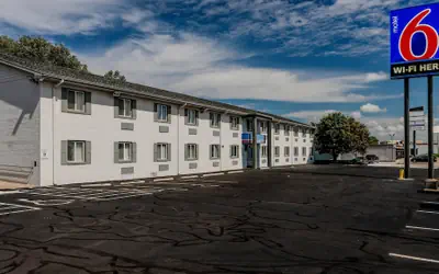 Motel 6 Wichita, KS