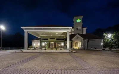 La Quinta Inn & Suites by Wyndham Raleigh Cary