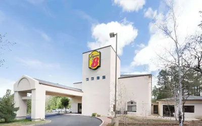 Super 8 by Wyndham Show Low